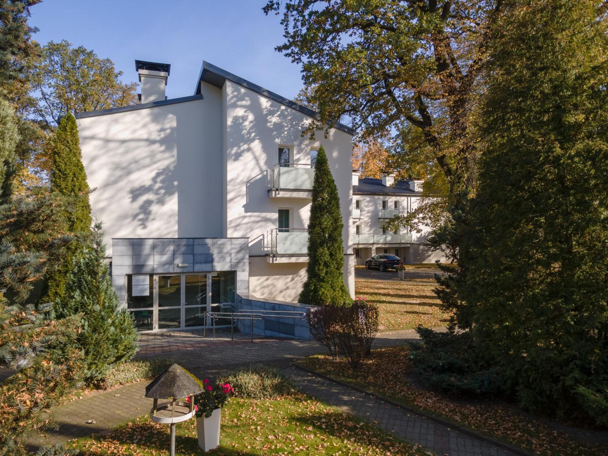 Hotel W Dobieszkowie Stryków Εξωτερικό φωτογραφία