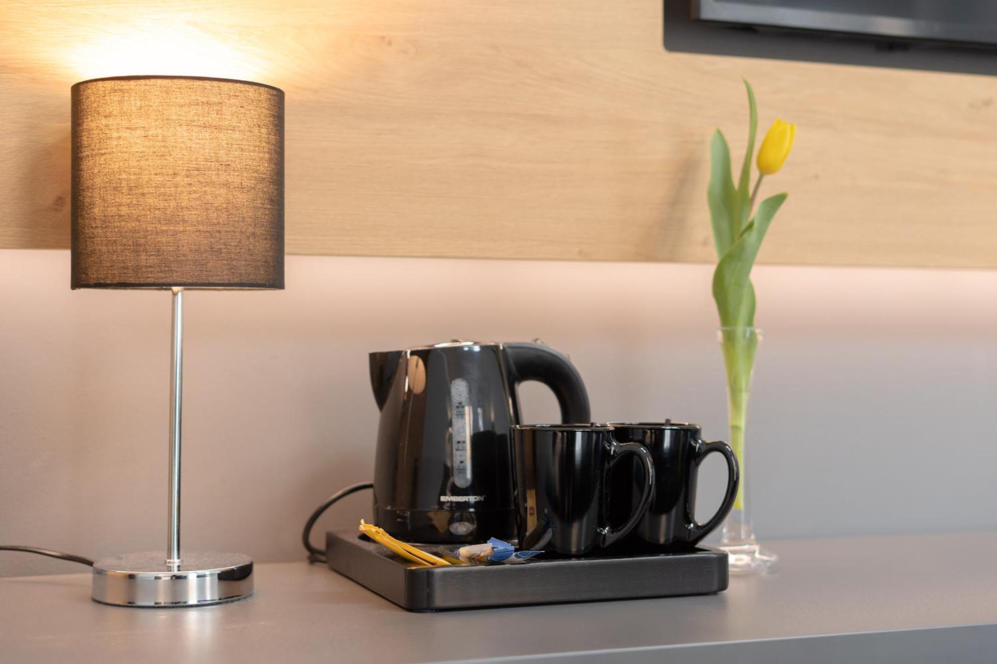 Hotel W Dobieszkowie Stryków Εξωτερικό φωτογραφία